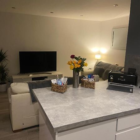 Spacious One Bedroom Ground Floor Apartment Harrogate Dış mekan fotoğraf