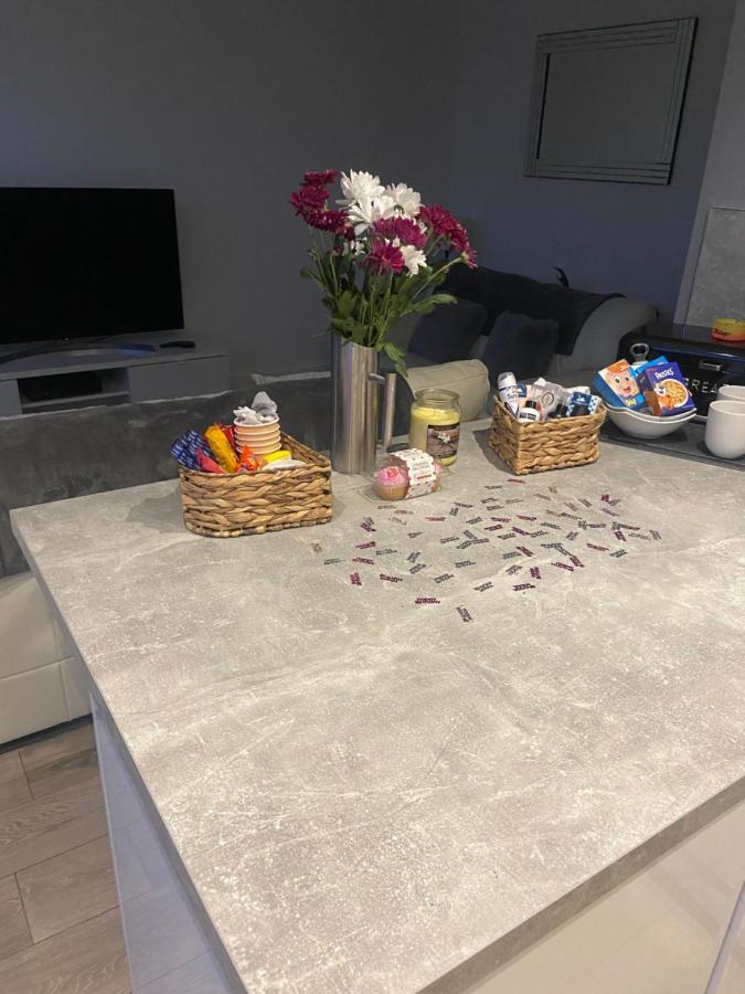 Spacious One Bedroom Ground Floor Apartment Harrogate Dış mekan fotoğraf