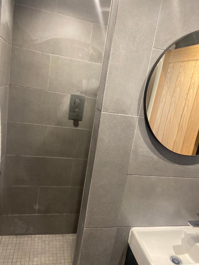 Spacious One Bedroom Ground Floor Apartment Harrogate Dış mekan fotoğraf
